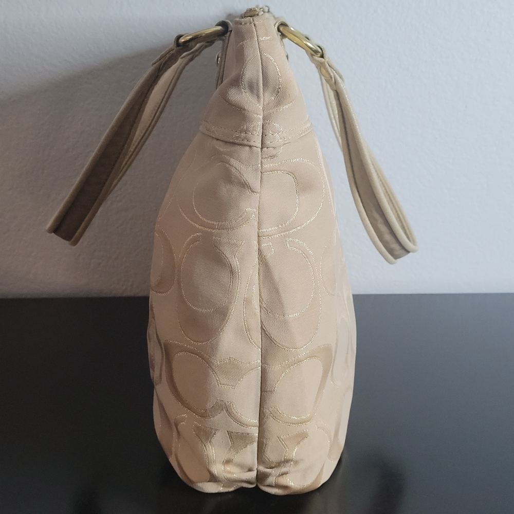 Coach Poppy Lurex Glam Signature Shoulder bag/Tote - Picture 8 of 16